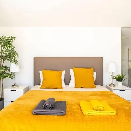 Beach, Ocean View & Bright House Villa