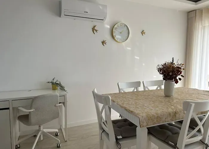 Beach, Ocean View & Bright House Villa