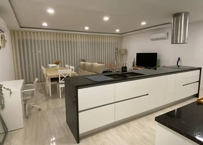 Beach, Ocean View & Bright House * Ericeira