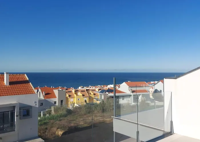 Beach, Ocean View & Bright House Ericeira