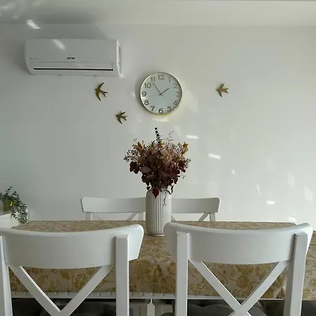 Beach, Ocean View & Bright House 빌라