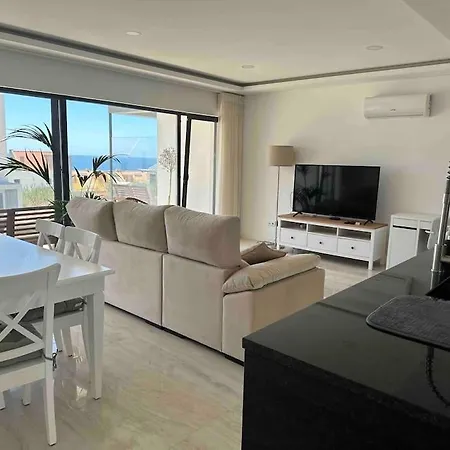 Villa Beach, Ocean View & Bright House *