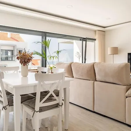 Beach, Ocean View & Bright House Villa *