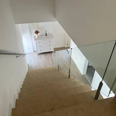Beach, Ocean View & Bright House Villa Ericeira
