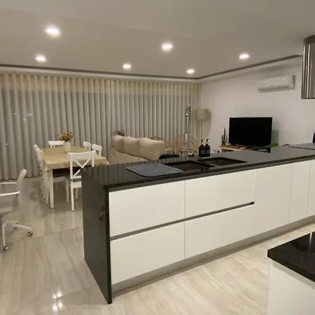 Beach, Ocean View & Bright House * 에리세이라