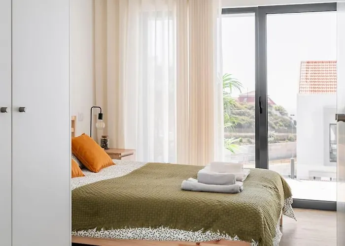 Beach, Ocean View & Bright House * Ericeira